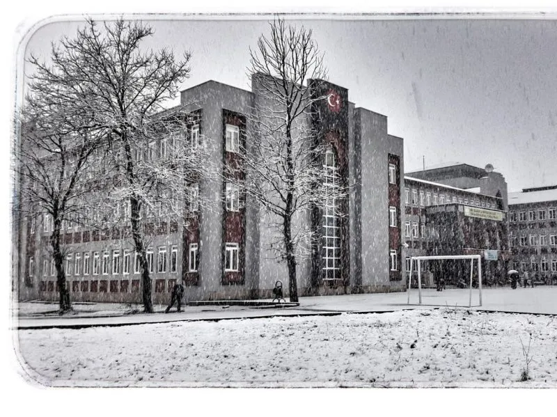 Tevfik İleri İmam Hatip Ortaokulu fotoğrafı
