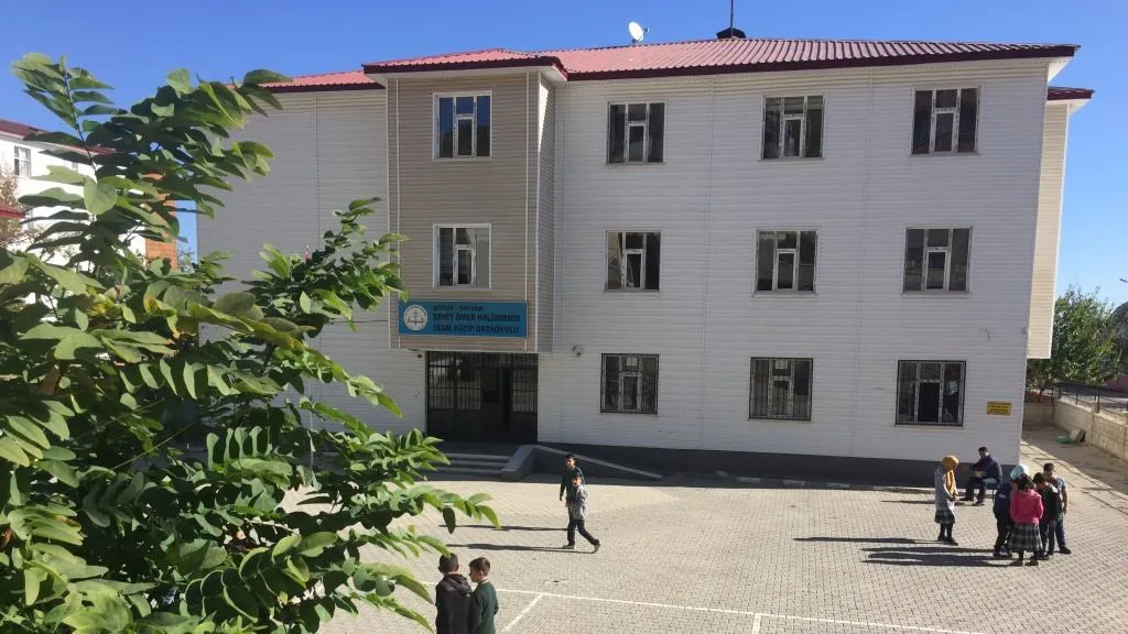 Tatvan Şehit Ömer Halisdemir İmam Hatip Ortaokulu fotoğrafı