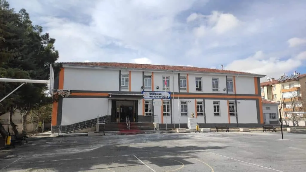 Hacı Osman Arı İmam Hatip Ortaokulu fotoğrafı