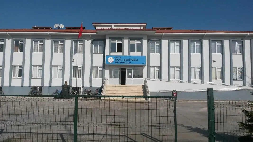 Hamit Şerifoğlu Ortaokulu fotoğrafı
