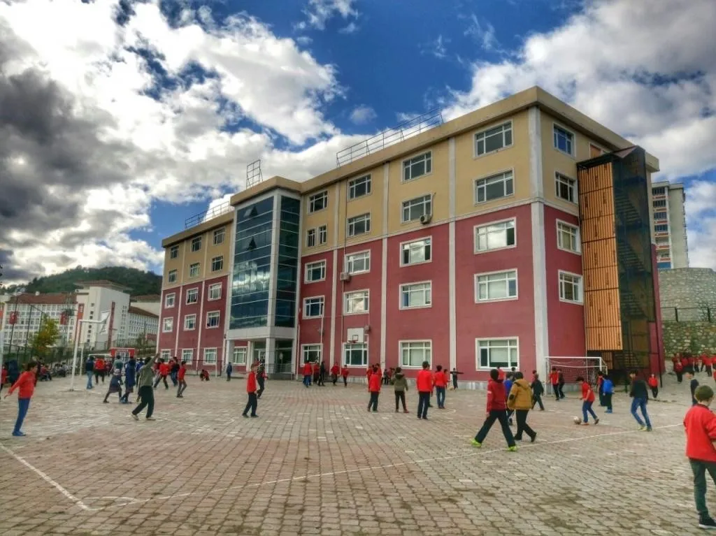 Şehit Birol Yavuz İmam Hatip Ortaokulu fotoğrafı