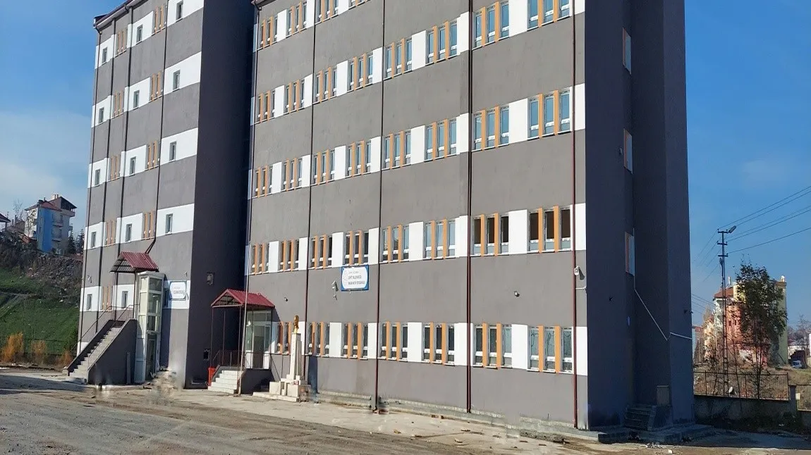 Şehit Yalçın Koca İmam Hatip Ortaokulu fotoğrafı