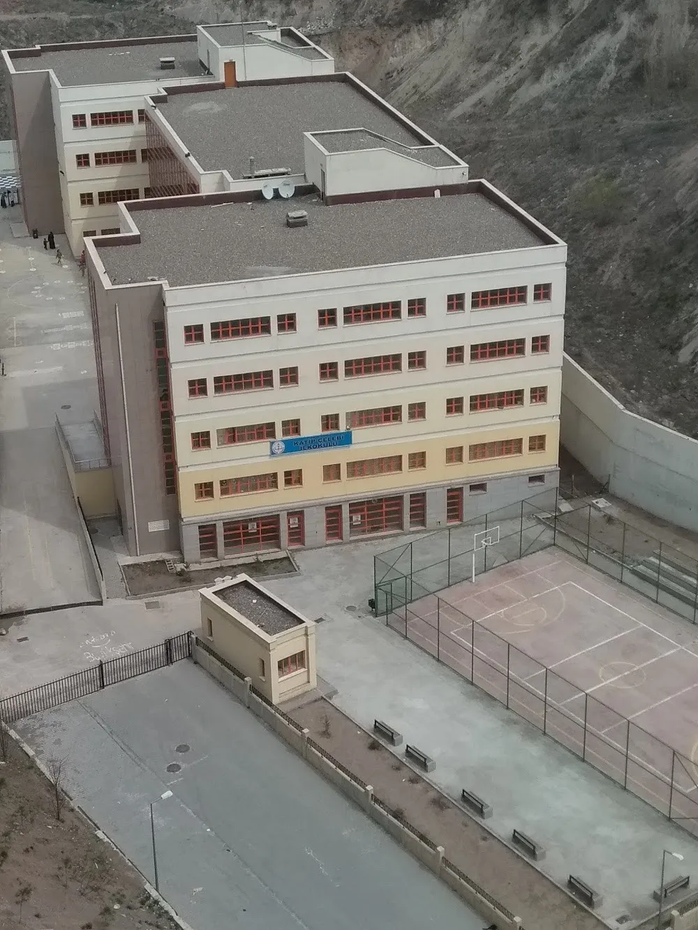 Katip Çelebi İlkokulu fotoğrafı
