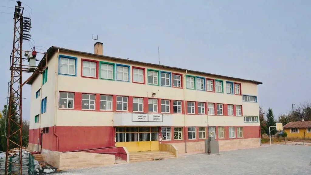 Yunus Emre İmam Hatip Ortaokulu fotoğrafı