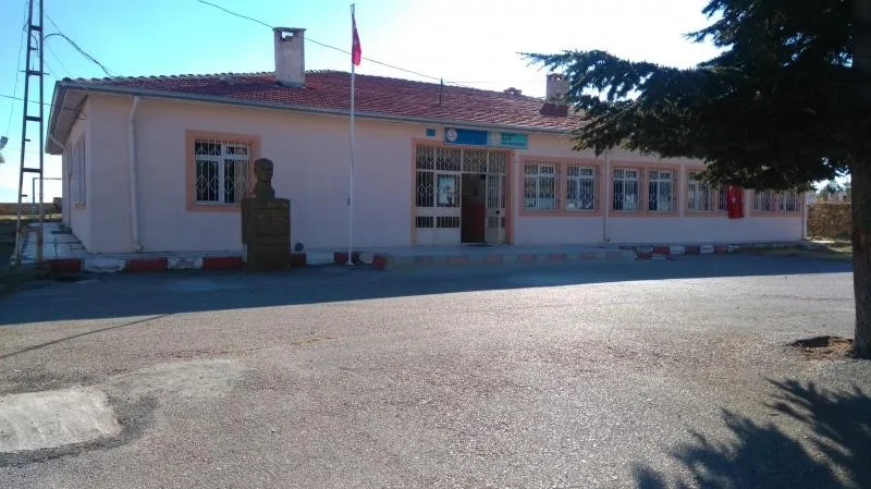 Özlüce İmam Hatip Ortaokulu fotoğrafı