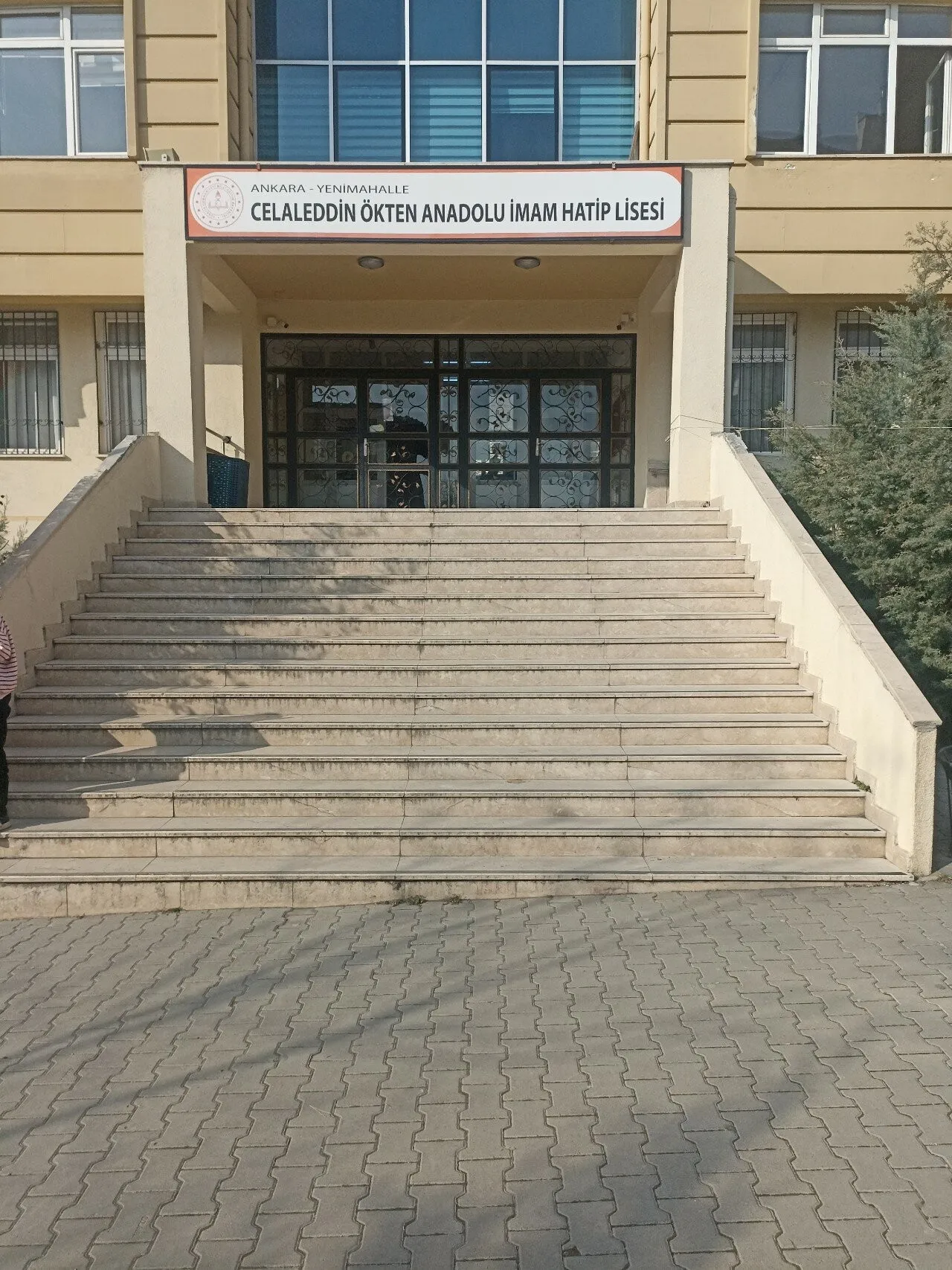 Yenimahalle Celaleddin Ökten Anadolu İmam Hatip Lisesi fotoğrafı
