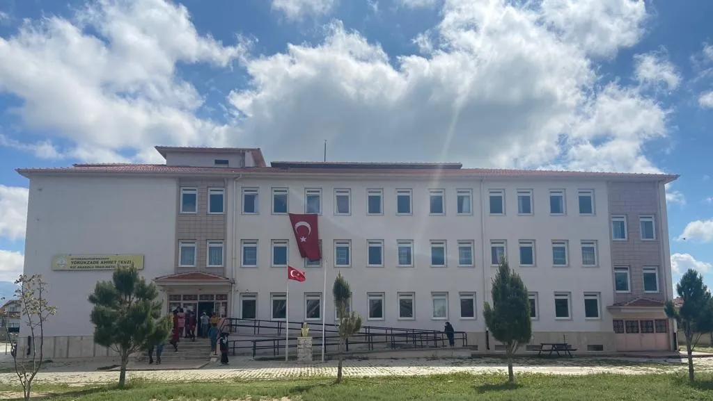 Yörükzade Ahmet Fevzi Kız Anadolu İmam Hatip Lisesi fotoğrafı