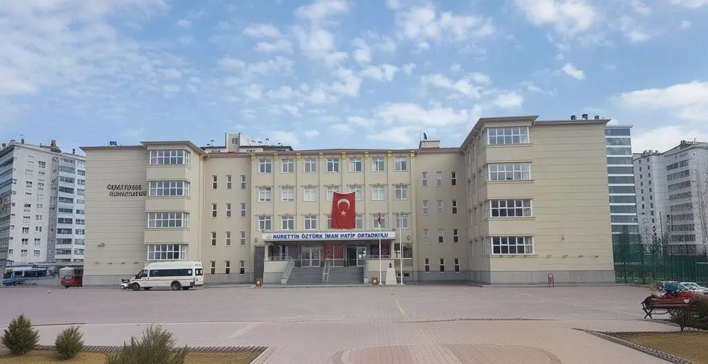 Nurettin Öztürk İmam Hatip Ortaokulu fotoğrafı