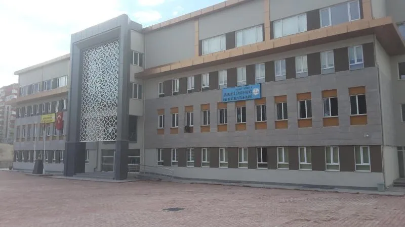 Ömer-Serpil Özberber Anadolu İmam Hatip Lisesi fotoğrafı