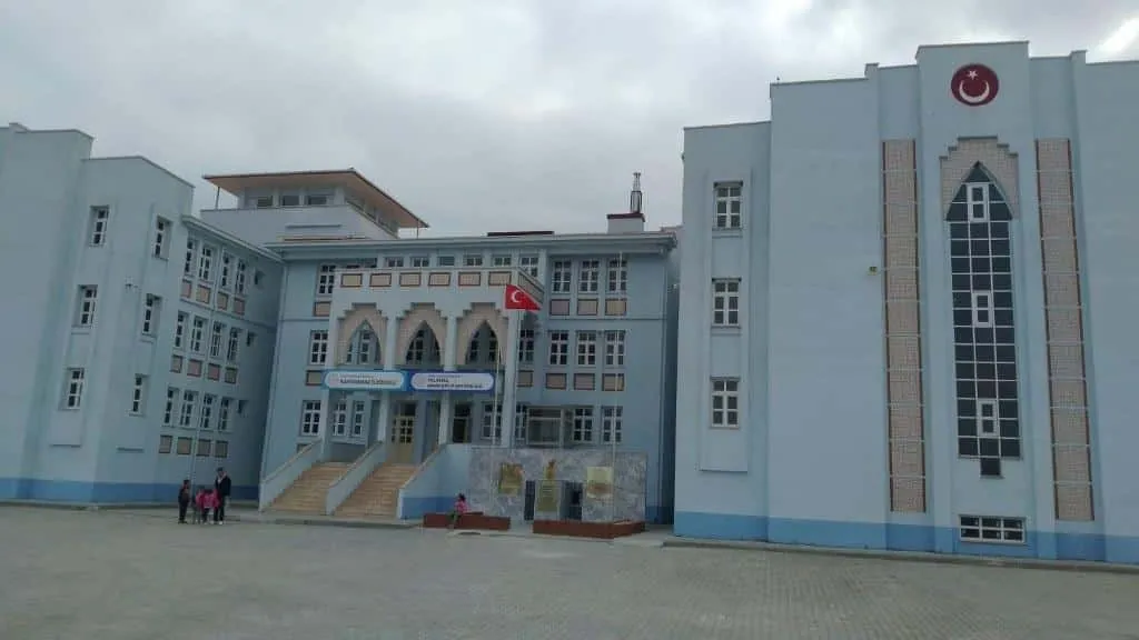 Yalıntaş İmam Hatip Ortaokulu fotoğrafı