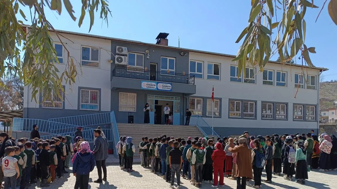 Karabayır İmam Hatip Ortaokulu fotoğrafı