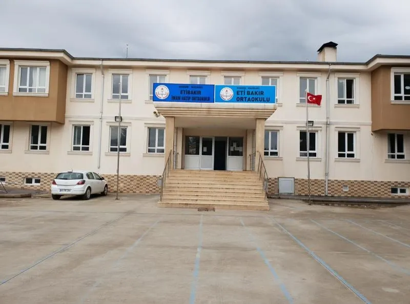 Etibakır İmam Hatip Ortaokulu fotoğrafı