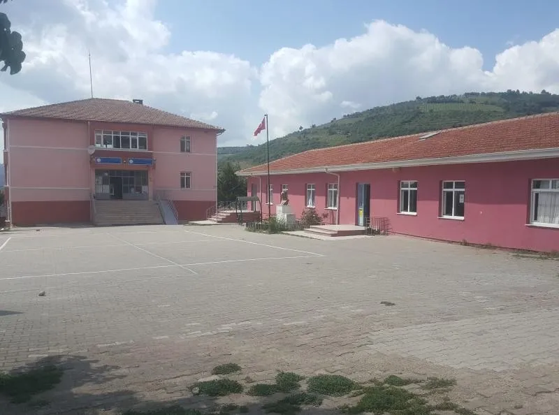 Tacir İmam Hatip Ortaokulu fotoğrafı