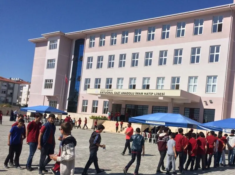 Ertuğrul Gazi Anadolu İmam Hatip Lisesi