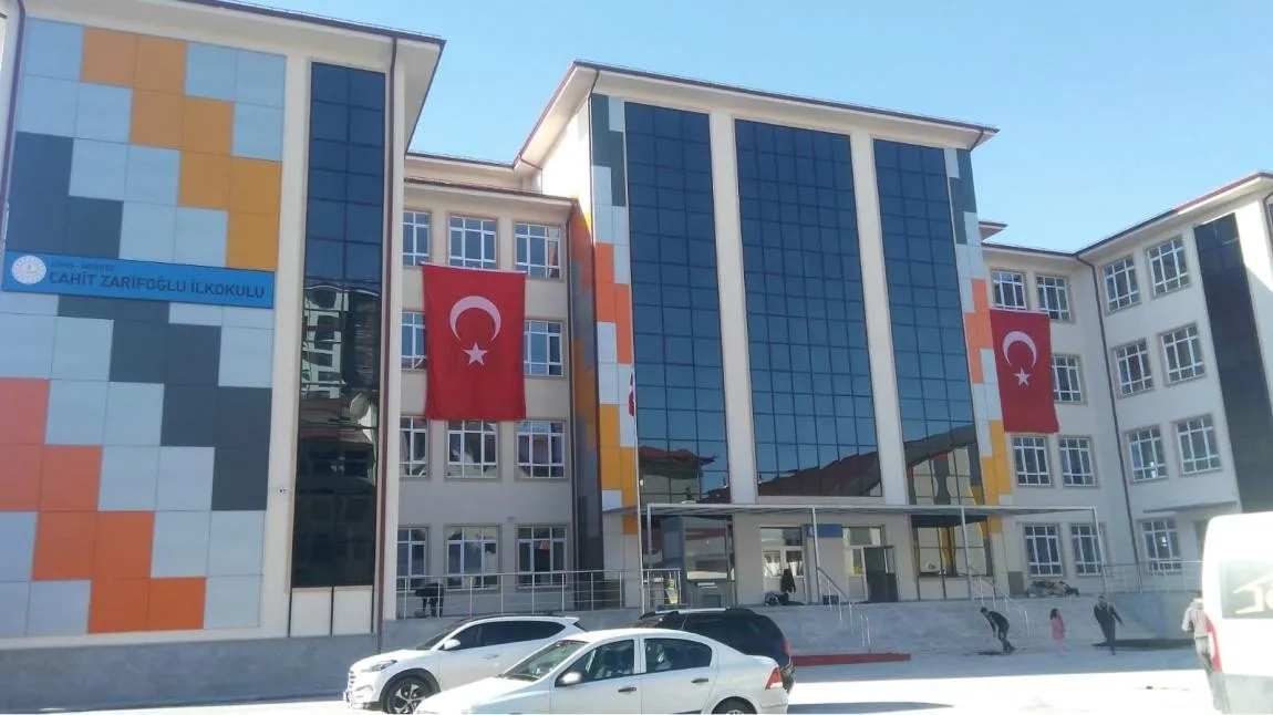 Cahit Zarifoğlu İlkokulu