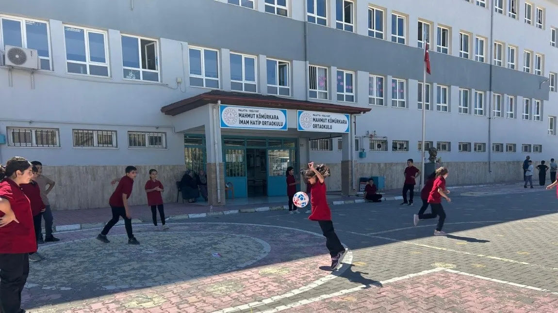 Mahmut Kömürkara İmam Hatip Ortaokulu fotoğrafı