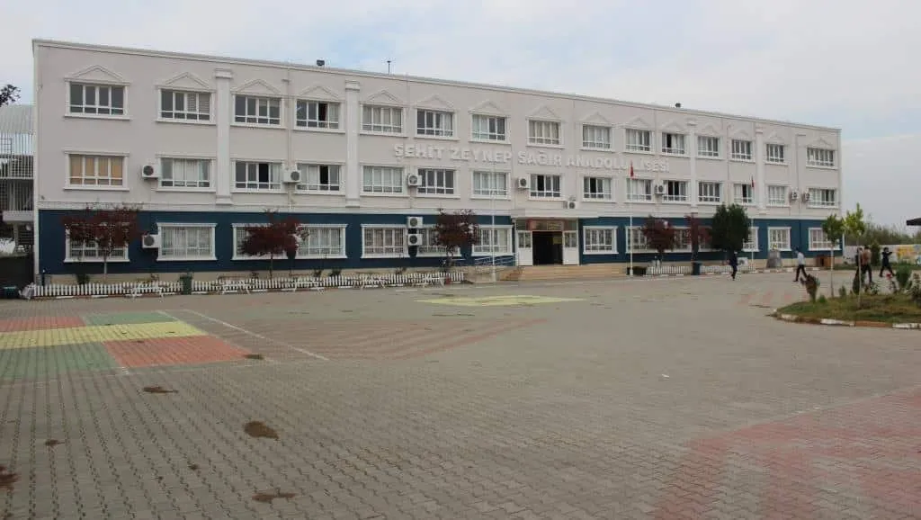 Şehit Zeynep Sağır Anadolu Lisesi fotoğrafı