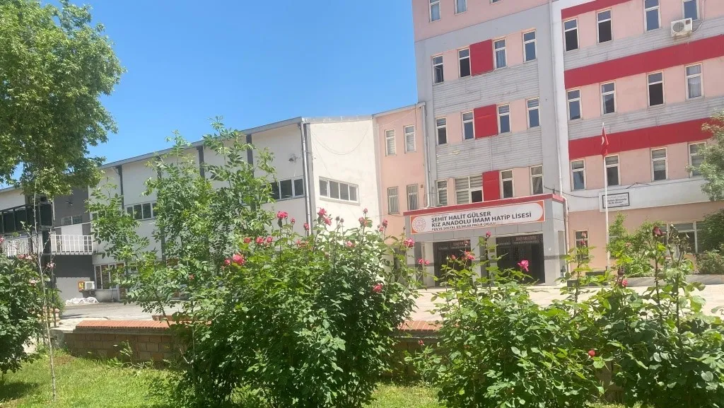 Şehit Halit Gülser Kız Anadolu İmam Hatip Lisesi