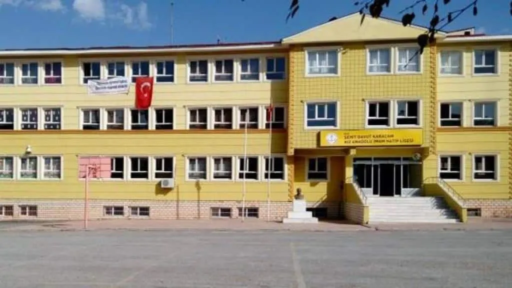 Şehit Davut Karaçam Kız Anadolu İmam Hatip Lisesi