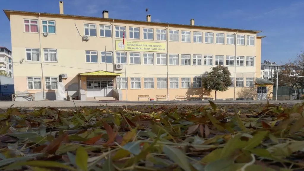 Kovancılar Sultan Kubeys Kız Anadolu İmam Hatip Lisesi fotoğrafı
