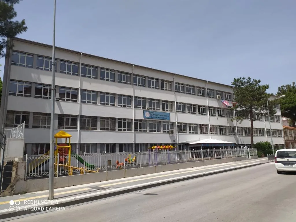 Şehit Hüseyin Hatipoğlu İmam Hatip Ortaokulu
