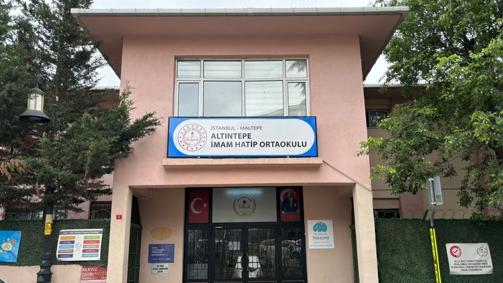 Altıntepe İmam Hatip Ortaokulu fotoğrafı