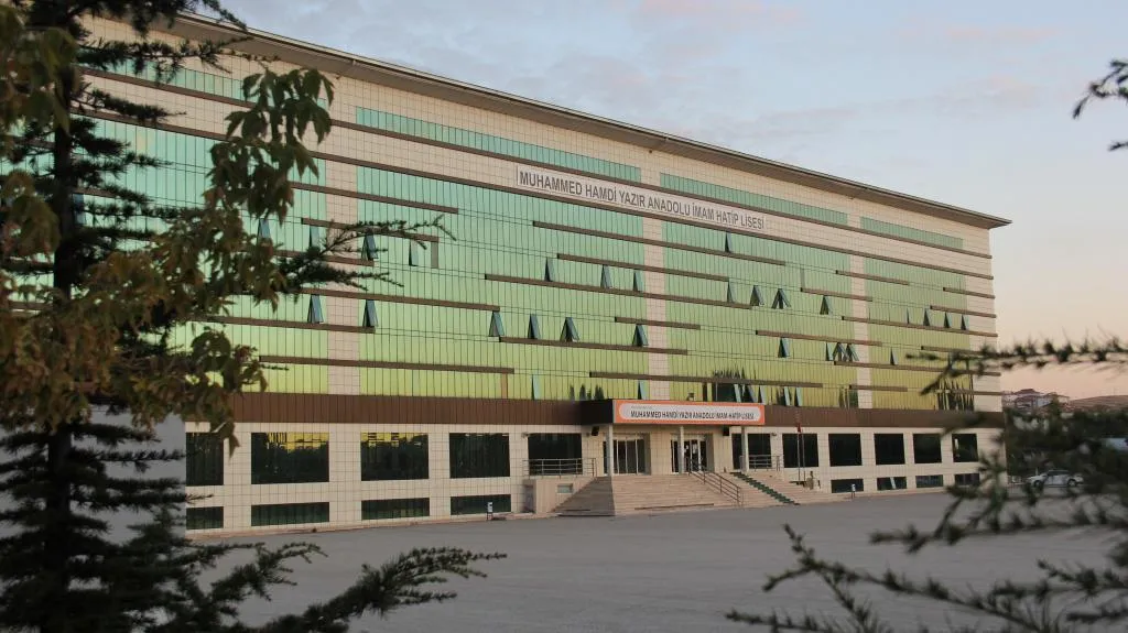 Muhammed Hamdi Yazır Anadolu İmam Hatip Lisesi fotoğrafı