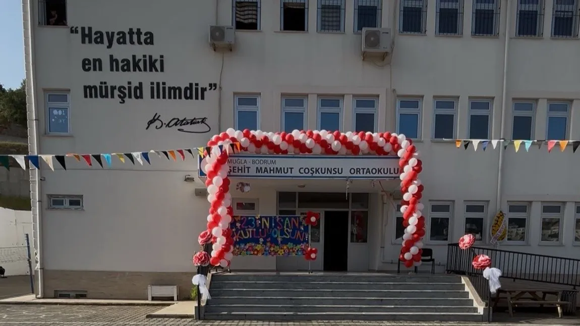 Şehit Mahmut Coşkunsu Ortaokulu