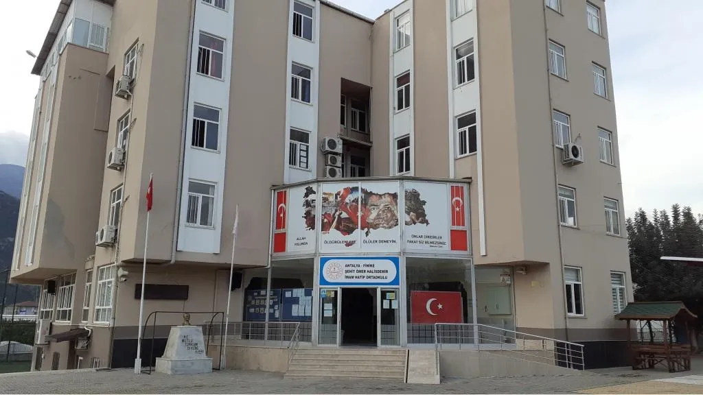 Finike Şehit Ömer Halisdemir İmam Hatip Ortaokulu fotoğrafı