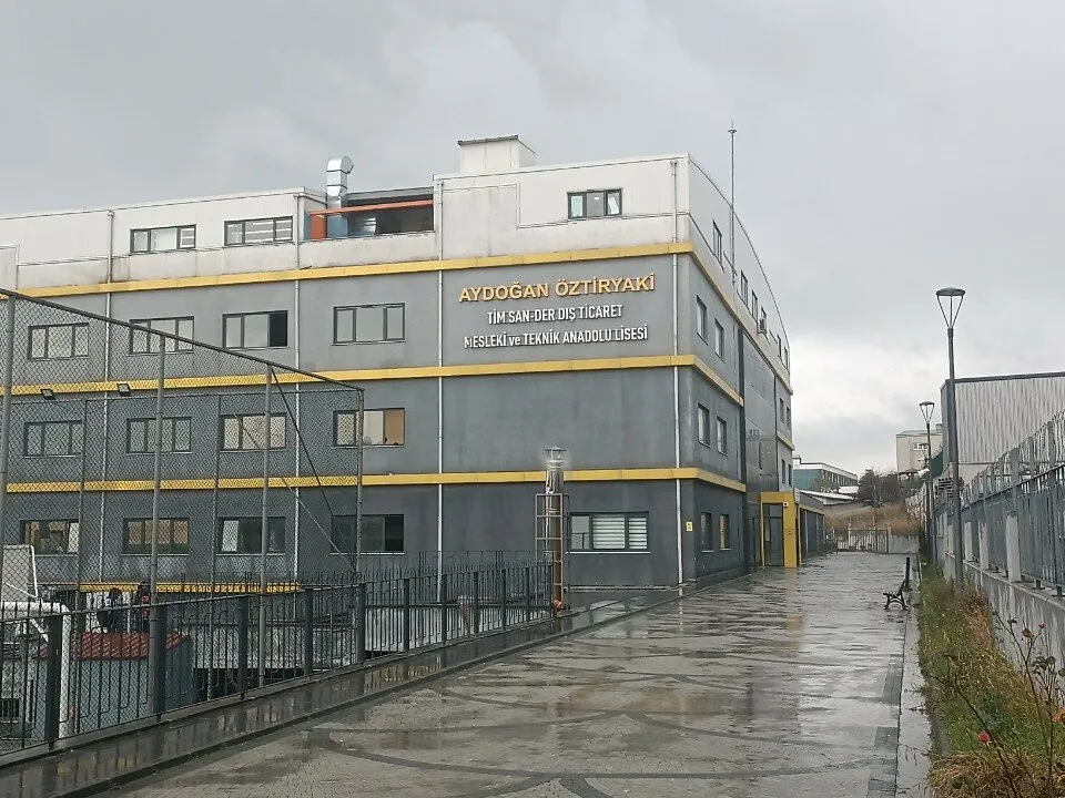 Aydoğan Öztiryaki TİM SANDER Dış Ticaret Mesleki Ve Teknik Anadolu Lisesi fotoğrafı