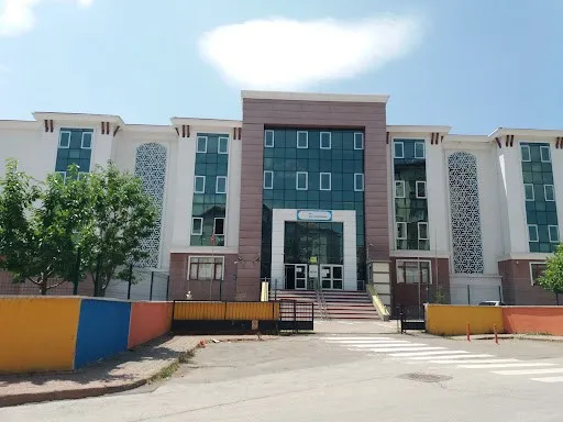 Mevlana Vali Zübeyir Kemelek Ortaokulu