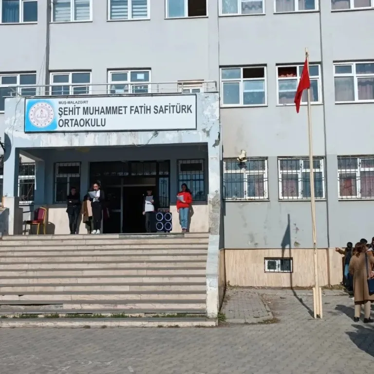 Domaniç Şehit Muhammed Fatih Safitürk İmam Hatip Ortaokulu fotoğrafı