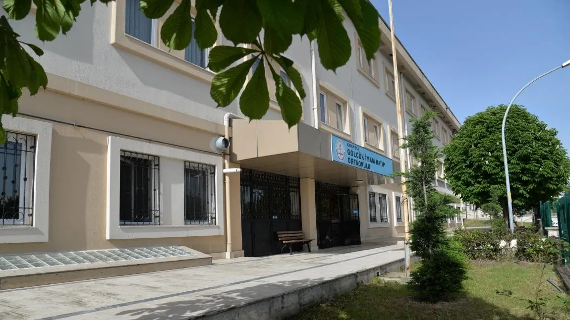 Gölcük İmam Hatip Ortaokulu fotoğrafı