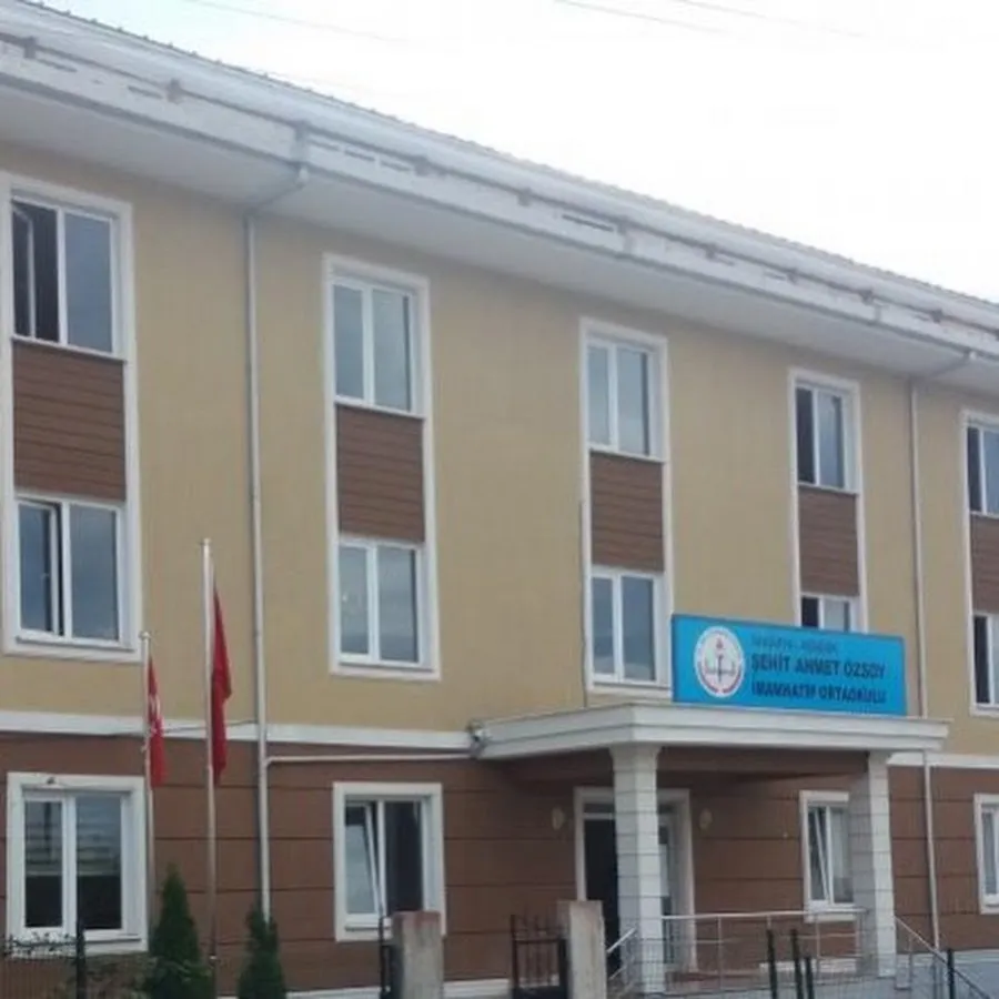 Şehit Ahmet Özsoy İmam Hatip Ortaokulu fotoğrafı