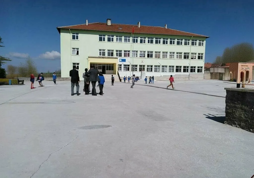 Konuklar İmam Hatip Ortaokulu fotoğrafı