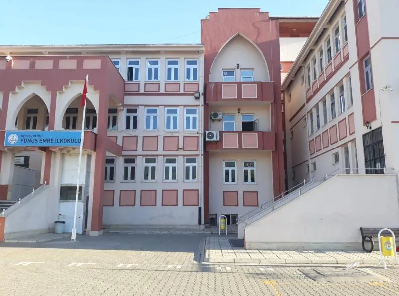 Yunus Emre İlkokulu fotoğrafı