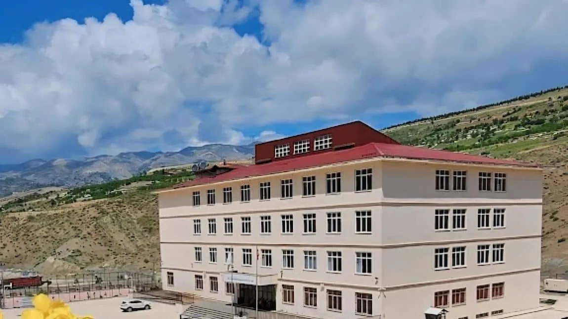 Şehit Orhan Sürmen İlkokulu fotoğrafı