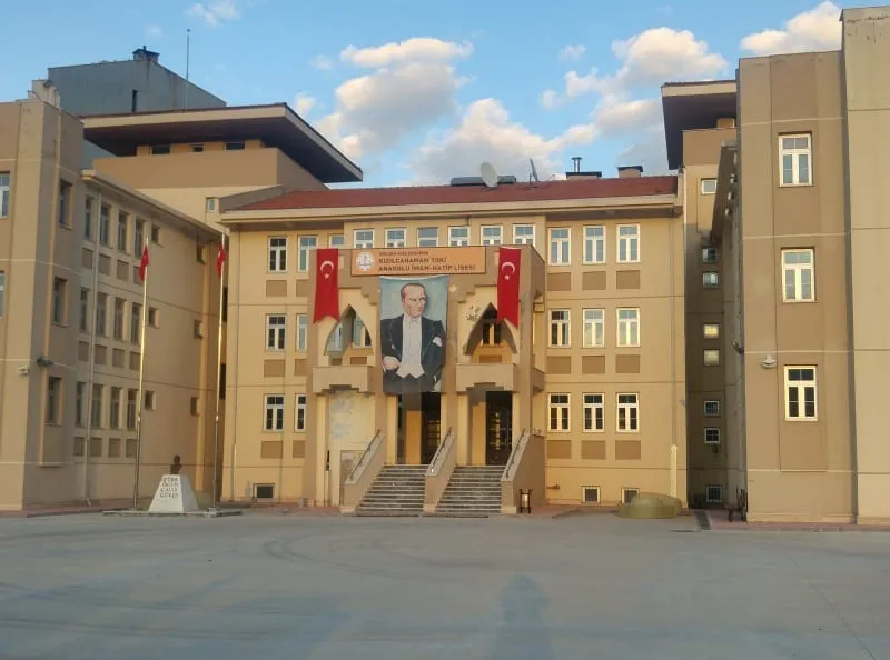 Kızılcahamam TOKİ Anadolu İmam Hatip Lisesi