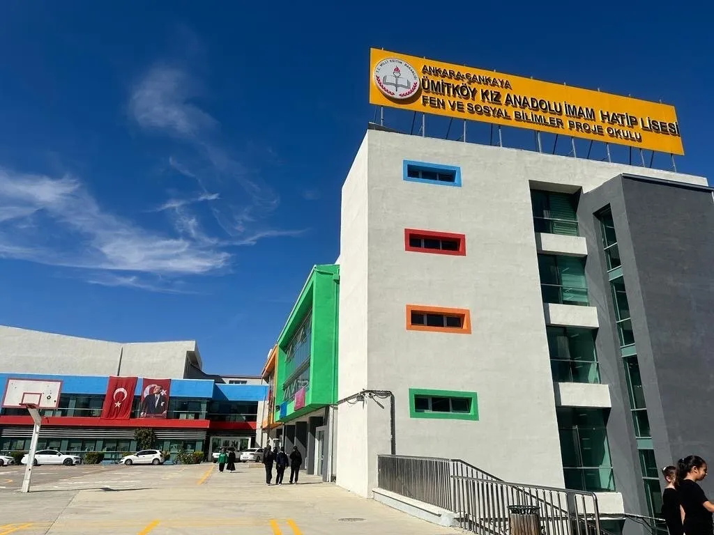 Ümitköy Kız Anadolu İmam Hatip Lisesi fotoğrafı