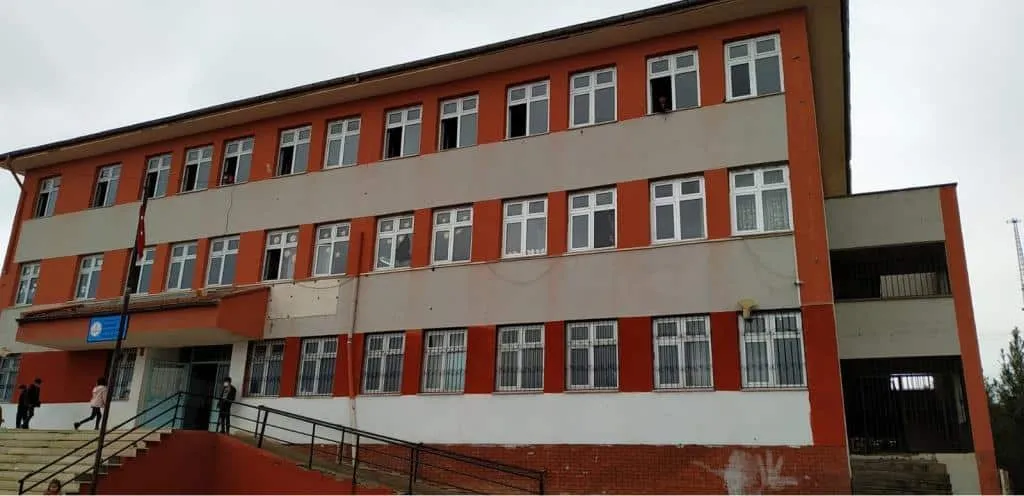 Küçükakören Şehit Pilot Cengiz Oruç İmam Hatip Ortaokulu fotoğrafı