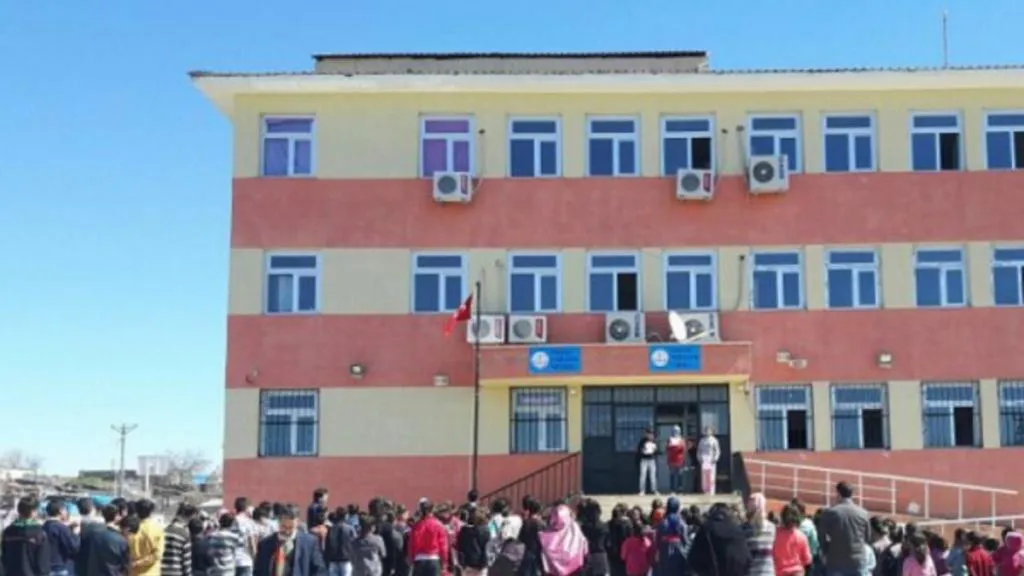 Yeşilova İmam Hatip Ortaokulu fotoğrafı