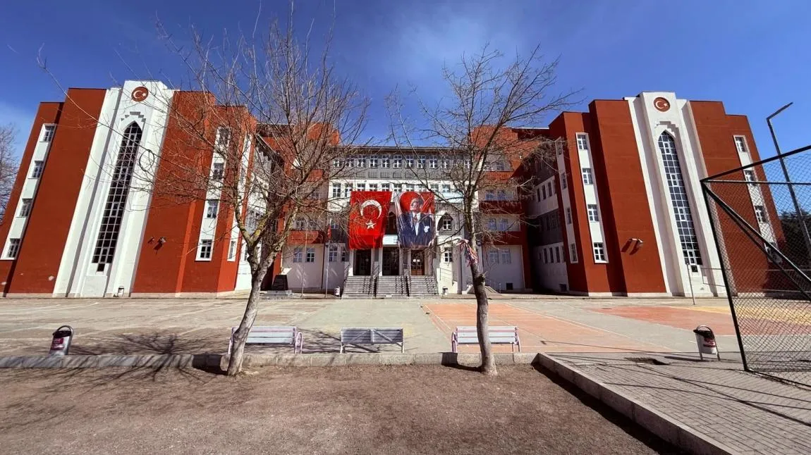 Şehit Piyade Onbaşı Arman Galata İmam Hatip Ortaokulu fotoğrafı