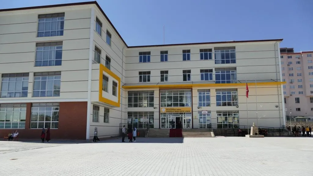 Muhammed İkbal Anadolu İmam Hatip Lisesi fotoğrafı