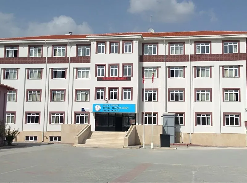 Zeynep Mustafa Kemer Ortaokulu fotoğrafı