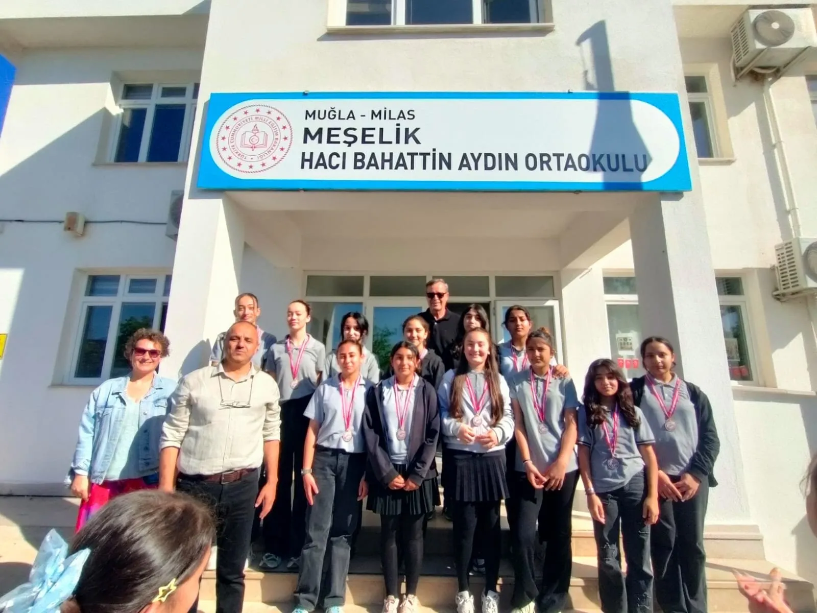 Meşelik Hacı Bahattin Aydın Ortaokulu fotoğrafı