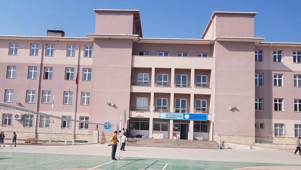 80.Yıl Sütçüler İmam Hatip Ortaokulu fotoğrafı
