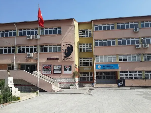 Hüseyinler Ortaokulu fotoğrafı