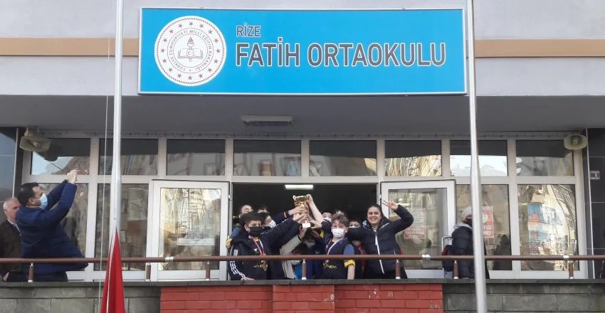 FATİH ORTAOKULU fotoğrafı