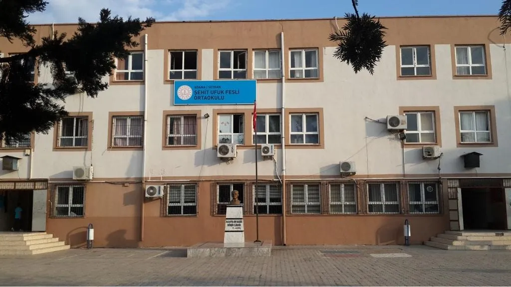 Şehit Ufuk Fesli Ortaokulu Müdürlüğü