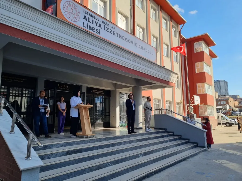 Aliya İzzetbegoviç Anadolu Lisesi fotoğrafı